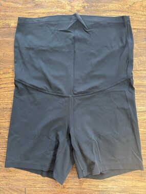 CRZ Yoga Maternity Biker shorts